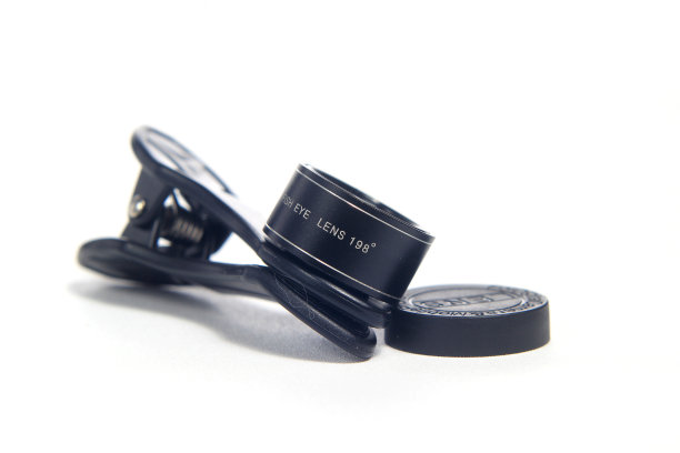 照片附加智能手机镜头鱼眼198度在白底超宽摄影图片下载