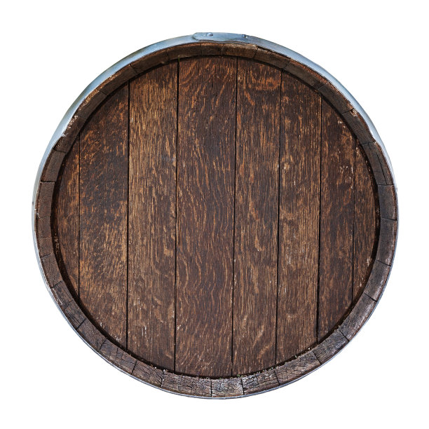 在一个旧桶前图片下载