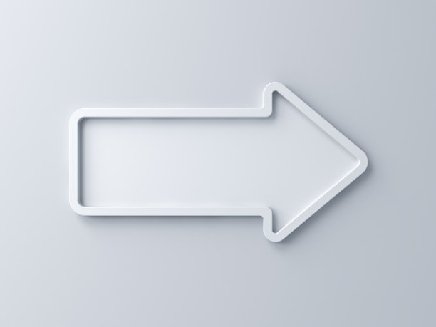 空白白色箭头标志孤立在白色墙壁背景与阴影最小概念3D渲染图片下载