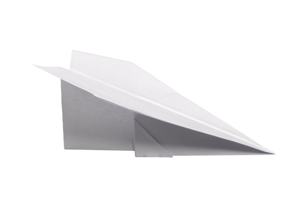 折纸平面孤立在白色背景。折纸艺术。象征着童年、梦想、自由、想象、创造力。图片下载