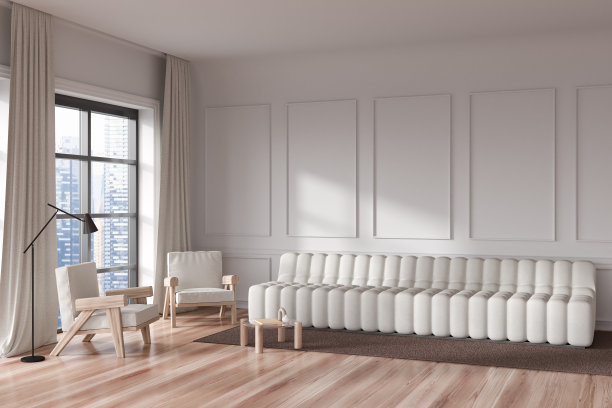 通过沙发、椅子和茶几、全景窗照亮客厅内部图片下载