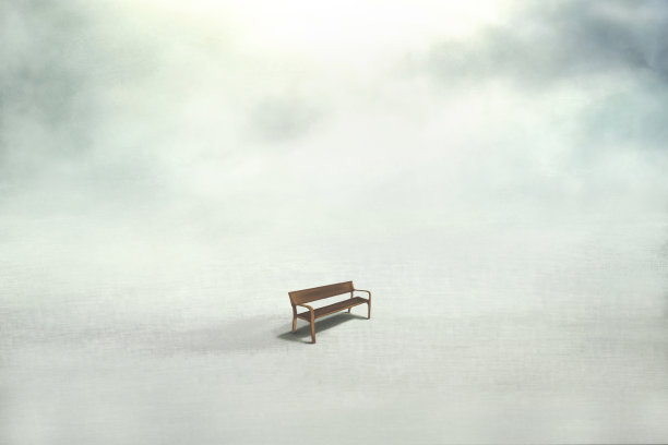 超现实的空板凳，孤独的概念，社交和会面的象征图片下载