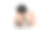 孩子拿着放大镜在白底。演播室里拿着放大镜的男孩。图片下载