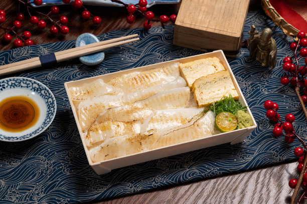 比目鱼碗与筷子孤立席侧观台湾食物图片下载