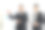 两个亚洲商人在办公室向公司同事展示商业战略计划。在现代化的办公室里，一群亚洲商人在白板上向他的父亲展示商业计划。图片下载