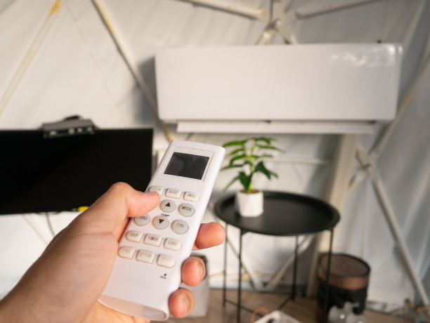 使用空调。图片下载