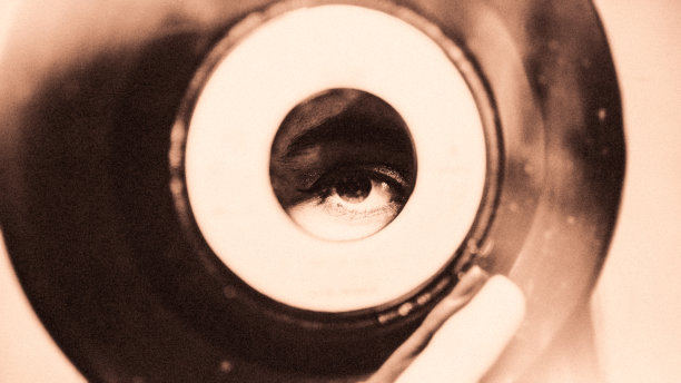 在寻找好的音乐。图片下载