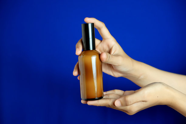 牵手瓶化妆品图片下载