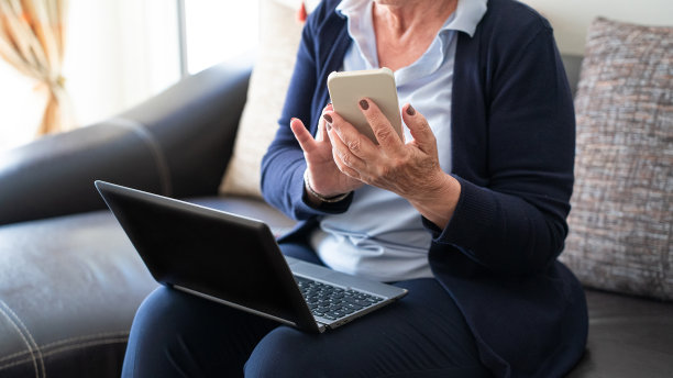 家庭理财，特写图片下载