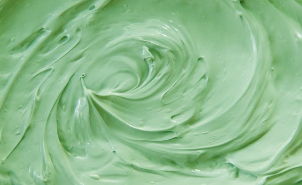 矿物泥面膜。有选择性的重点。图片下载