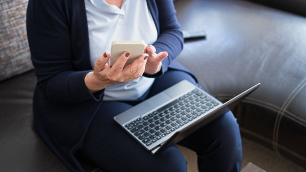 家庭理财，特写图片下载