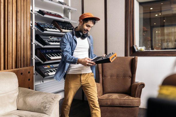 都市美院物业.jpg，都市美院sylvan，都市画室浏览.jpg图片下载