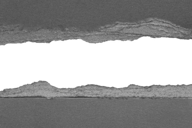 黑色撕破的纸，撕破的边缘在白色背景上孤立的条带图片下载