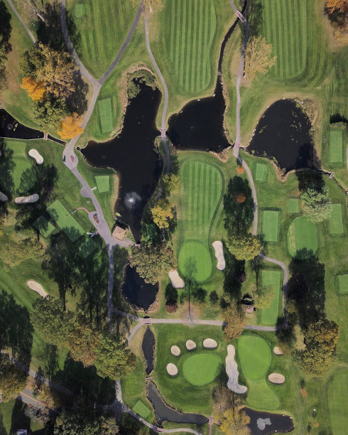 威彻斯特郡高尔夫球场的鸟瞰图图片下载