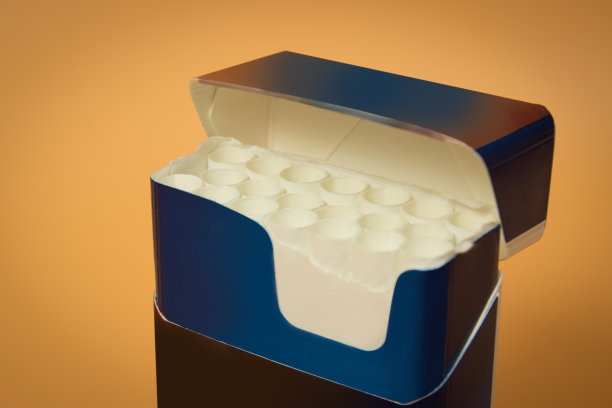 盒香烟图片下载