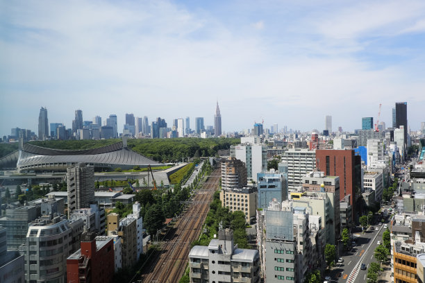 东京天际线的屋顶景观图片下载