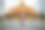 在泰国寺庙拍照的游客图片下载