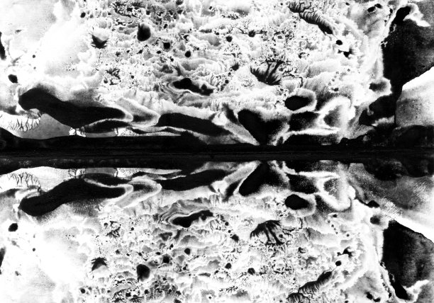 抽象山水水彩手绘插画。黑白水彩景观极简主义图片下载