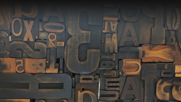 木随机凸版印刷体字母背景全框图片下载