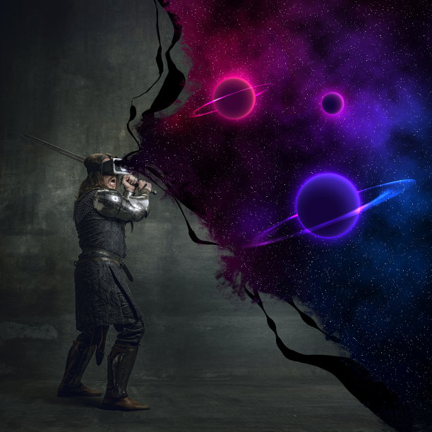 创意拼贴与强壮的人像中世纪战士戴着VR头盔在黑暗的复古背景。虚拟网络空间，游戏，NFT, AI，数字技术图片下载