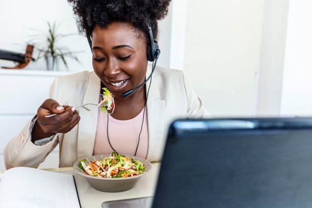 通过午餐。图片下载