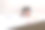 成年人疲惫的30多岁男子睡在一瓶红酒浴。图片下载