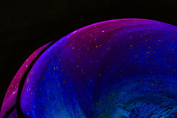 肥皂泡表面的美丽迷幻抽象画图片下载