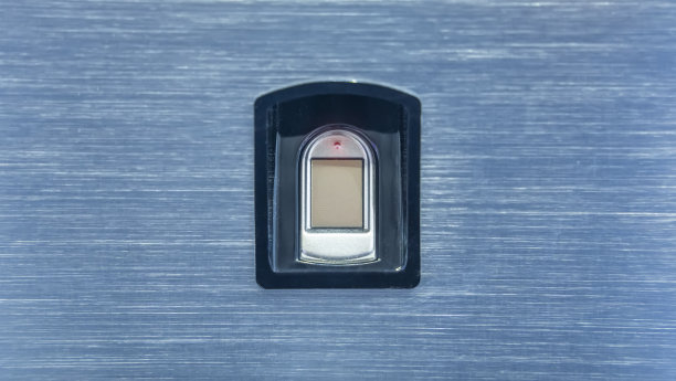 指纹扫描识别安全解锁门安全系统图片下载