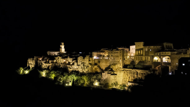 老城皮蒂利亚诺-托斯卡纳图片下载