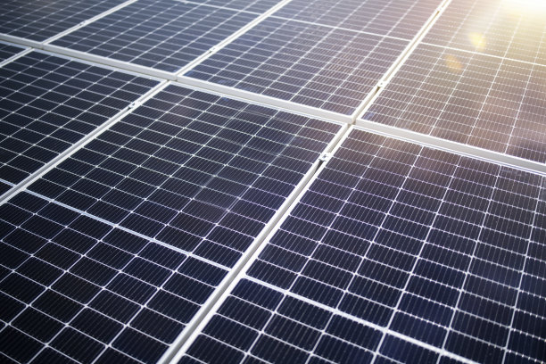 太阳能电池板。图片下载