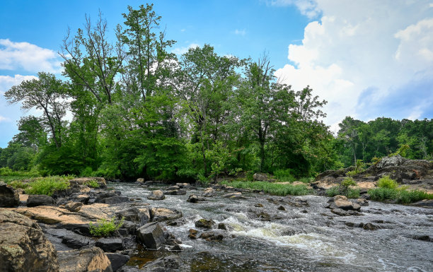山楂河风光秀丽，风光广阔图片下载