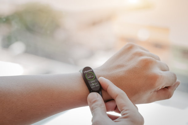 近距离白色智能手表图标心率，保健概念。图片下载