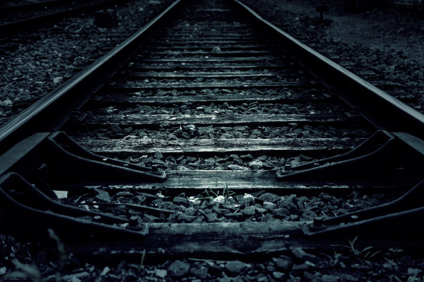 金属铁轨图片下载