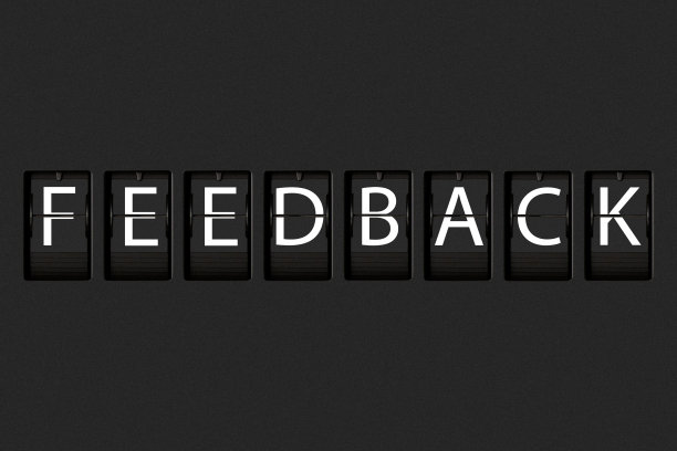 反馈概念写在白板上图片下载