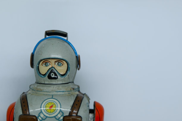 日本制造的锡玩具机器人复古复古近距离原子时代太空宇航员图片下载