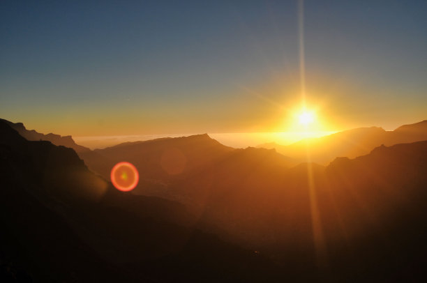 山中的夕阳，照片图片数码图像图片下载