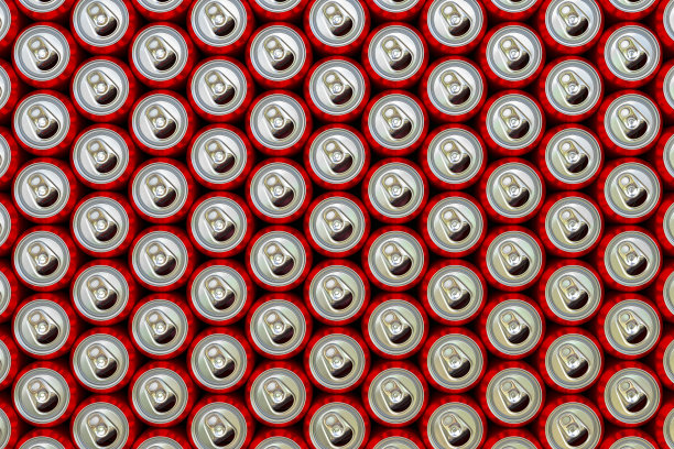 俯视图的三维打开铝饮料罐填充框架图片下载