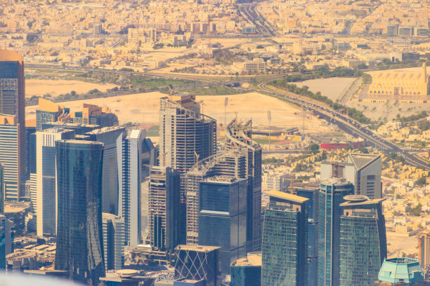 卡塔尔多哈城市天际线的鸟瞰图图片下载
