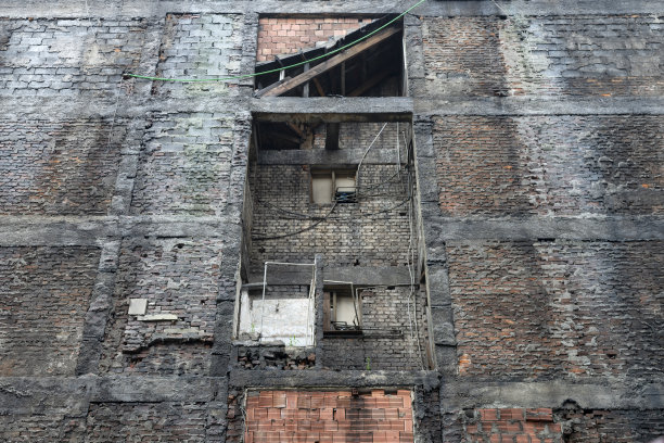 为改造城市而拆除的旧建筑。图片下载