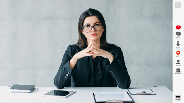 在线培训优雅女性屏幕模型图片下载