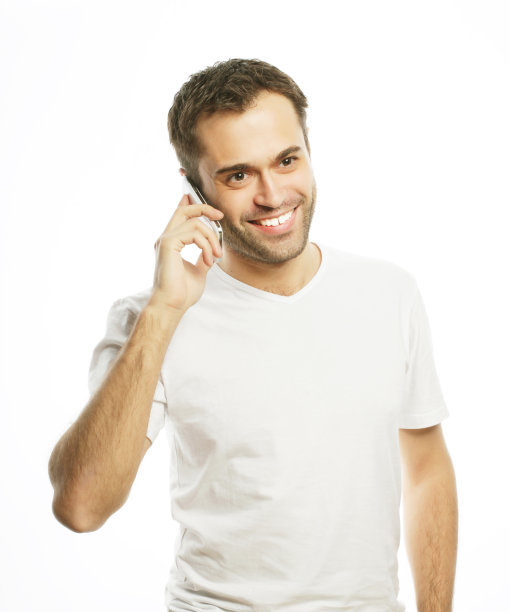 一个穿衬衫的男人在打电话图片下载