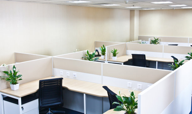 现代风格办公室的划分方法防止疫情蔓延图片下载