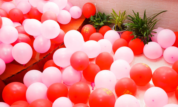 彩色气球和婚礼背景图片下载