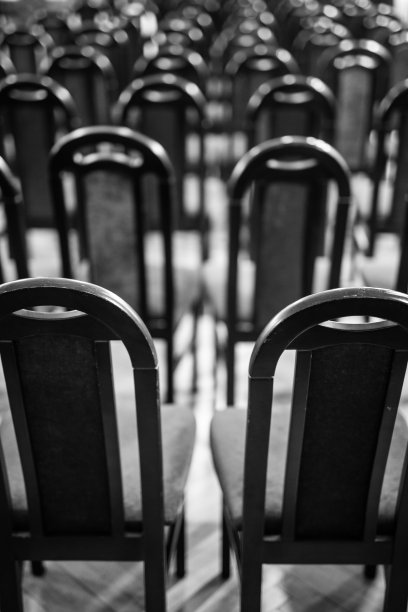 音乐厅的空椅子图片下载