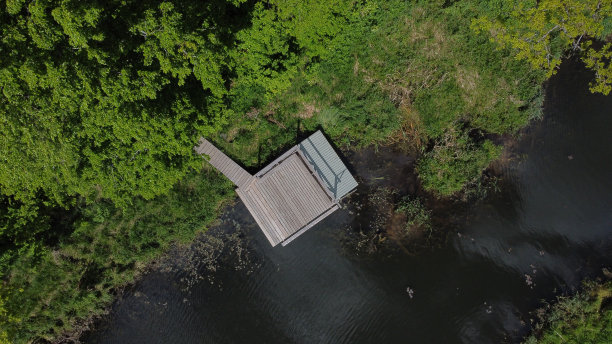 湖码头，鸟瞰图，无人机拍摄。图片下载