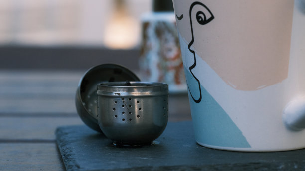 打开小茶壶的特写图片下载