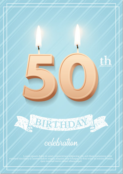 燃烧50号生日蜡烛与复古丝带和生日庆祝文字的纹理蓝色背景明信片格式。矢量垂直五十岁生日邀请模板。图片下载