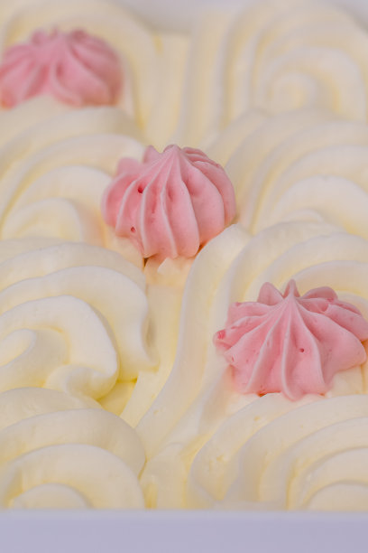 甜的装饰黄油，用牛奶中的奶油制成糖图片下载