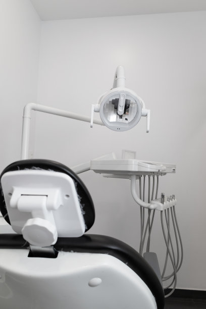 牙科诊所配备椅、专业工具、款式及医疗、护理图片下载