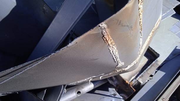 铁板的废料图片下载